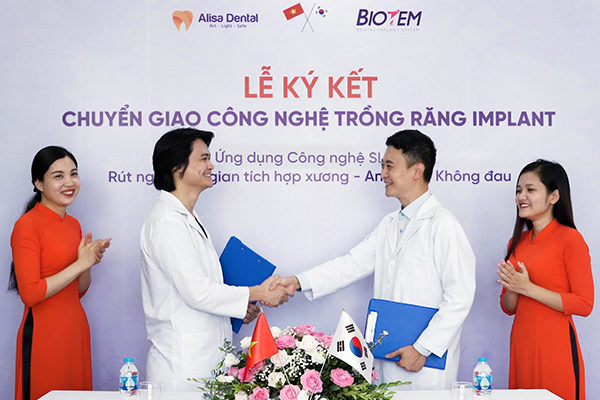 Quy trình trồng răng Implant