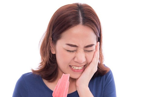 tẩy trắng răng nhạy cảm