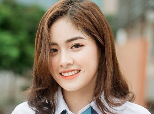 Răng khểnh nữ