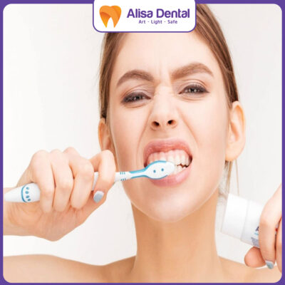 đánh răng quá nhiều