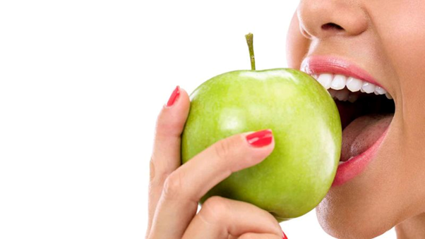 Sau phẫu thuật, bạn có thể thoải mái ăn nhai bình thường