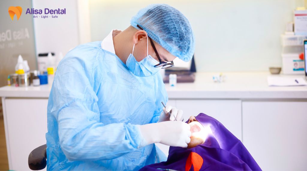 Bọc răng sứ cho răng xỉn màu