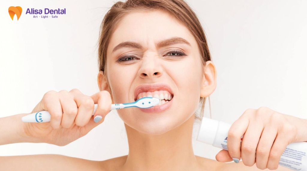 Kem đánh răng cho răng nhạy cảm