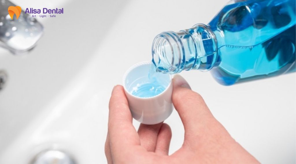 Ê buốt răng do uống đồ lạnh